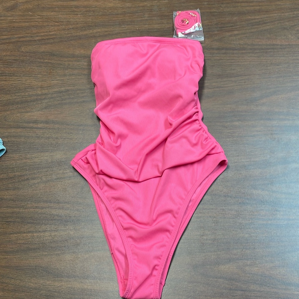 Pink strapless One Piece Swimsuit